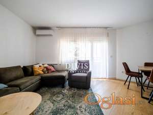 Izdaje se 2.0 stan sa garažom u Nebojšinoj, 49m2